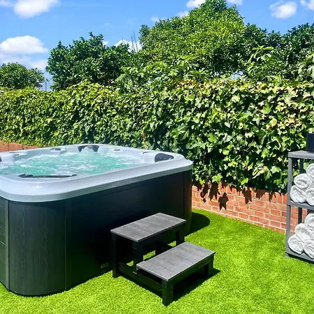 San Patricio I Piscina Privada I Jacuzzi I Bbq I Ps5 I Aire Acon I 3000m2 I 5min-centro * Jerez de la Frontera